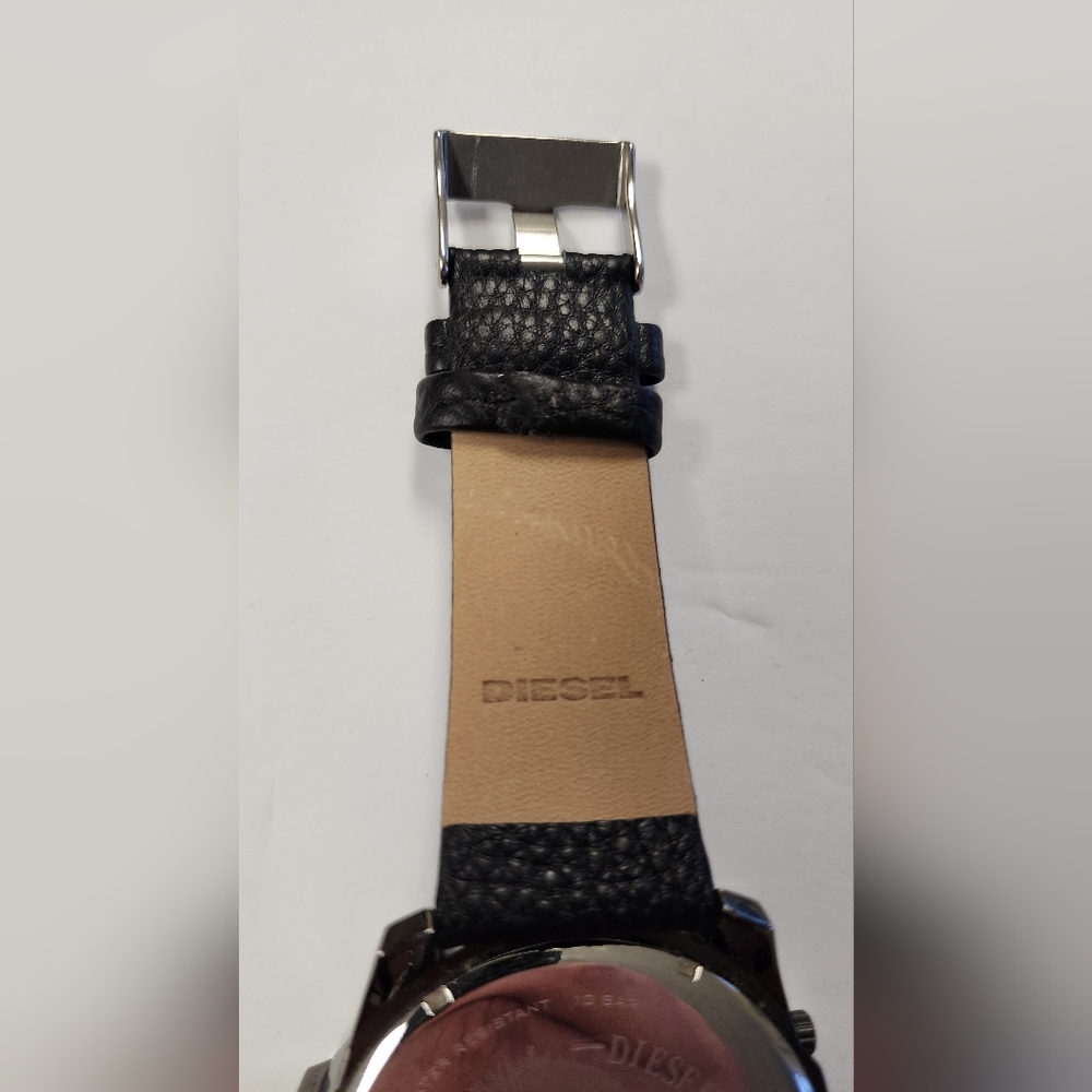 Diesel Watch - Mint Conditon - Picture 6 of 11